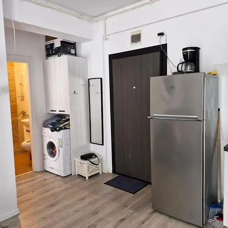 Roberto Apartment
